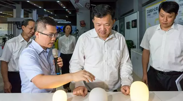 【廣東·佛山】廣東省委常委、宣傳部部長(zhǎng)慎海雄一行考察廣東工業(yè)設(shè)計(jì)城