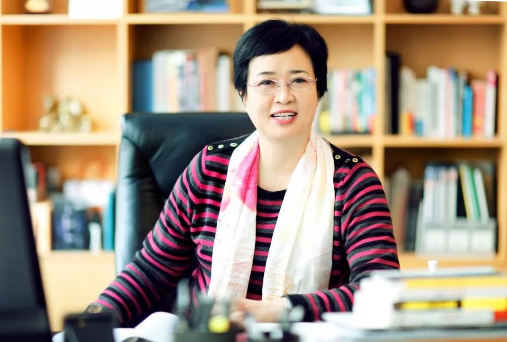 喜訊！韓風琴董事長榮獲北滘建鎮(zhèn)60周年 · 創(chuàng)業(yè)先鋒獎