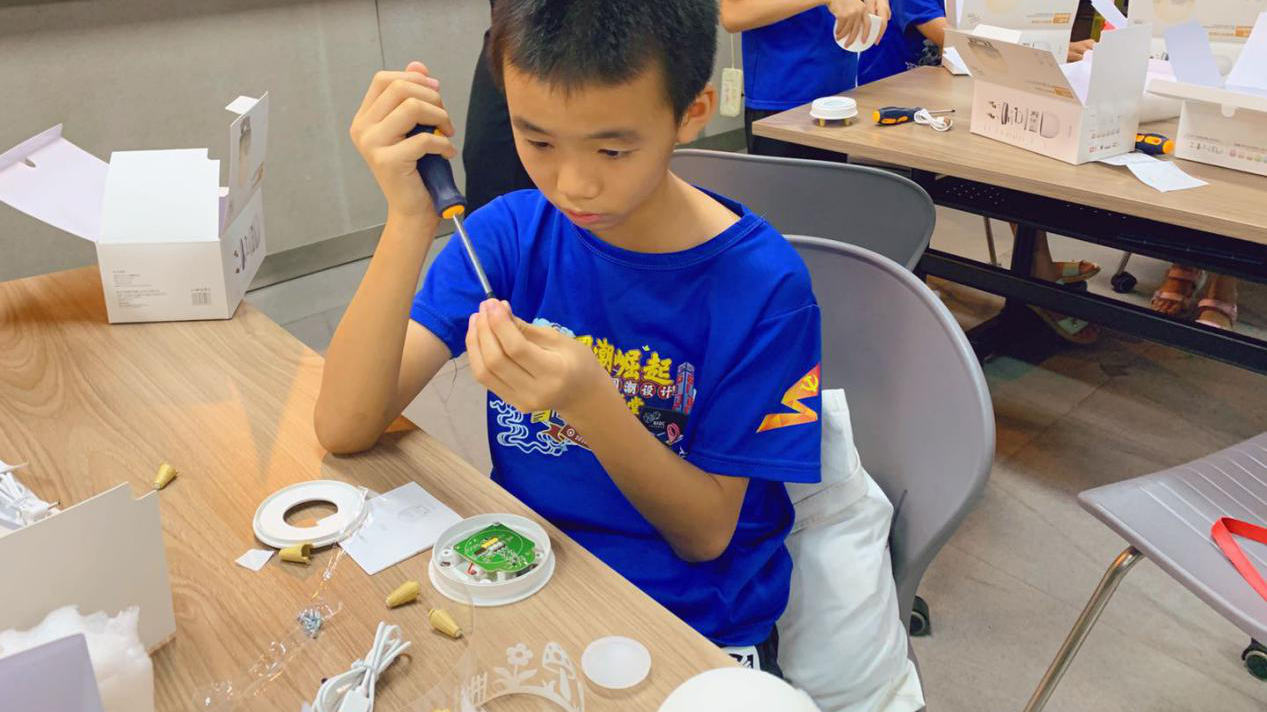 寓學于樂中成為一名小設計師，國潮崛起——青少年國潮設計快閃學堂正式結營~