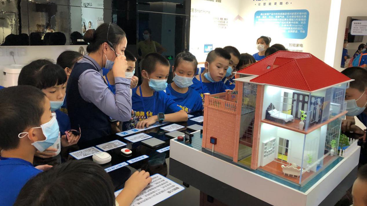 寓學于樂中成為一名小設計師，國潮崛起——青少年國潮設計快閃學堂正式結營~