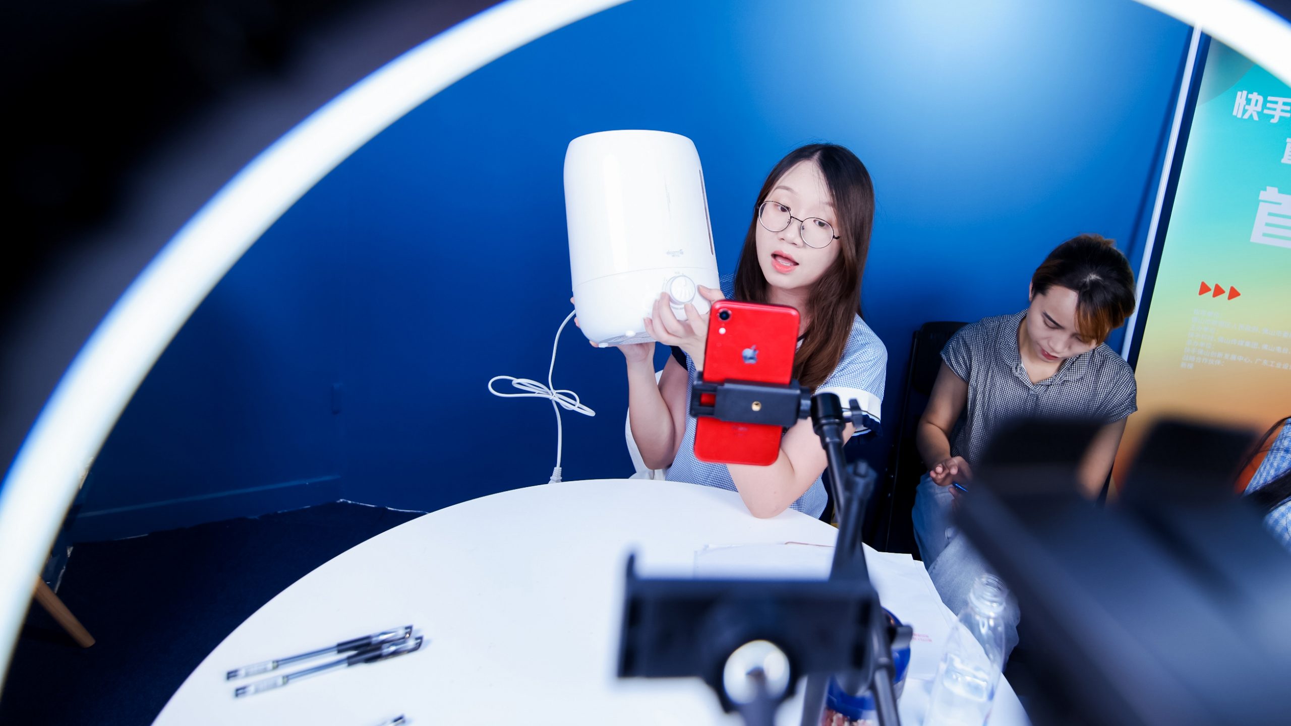 歡迎乘坐同天“嗨皮牛耶”時(shí)光列車(chē)，下一站2021！