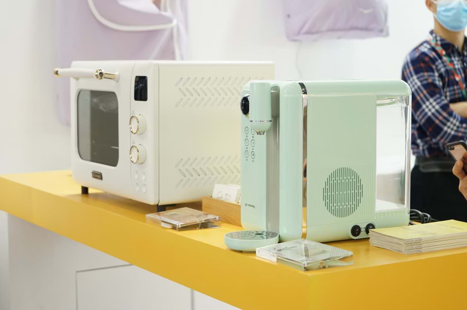 我城設(shè)計軍團(tuán)驚艷亮相2021中國家電及消費電子博覽會