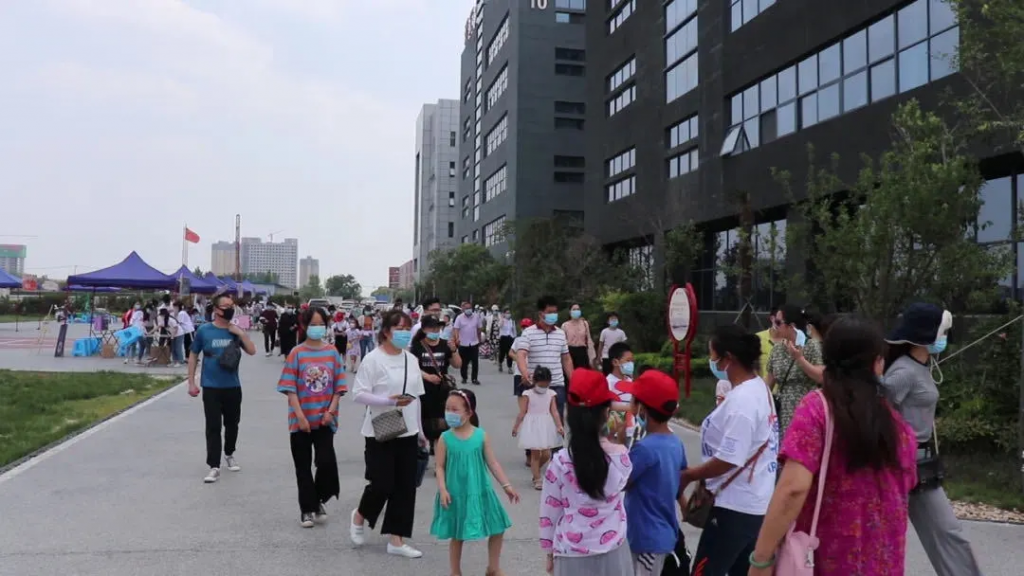 節后第一天，省委書記王國生來設計城了！