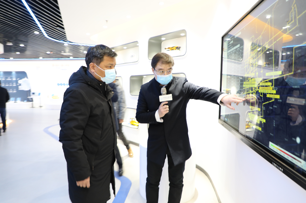 焦作示范區黨工委書記呂沛一行蒞臨設計城參觀調研