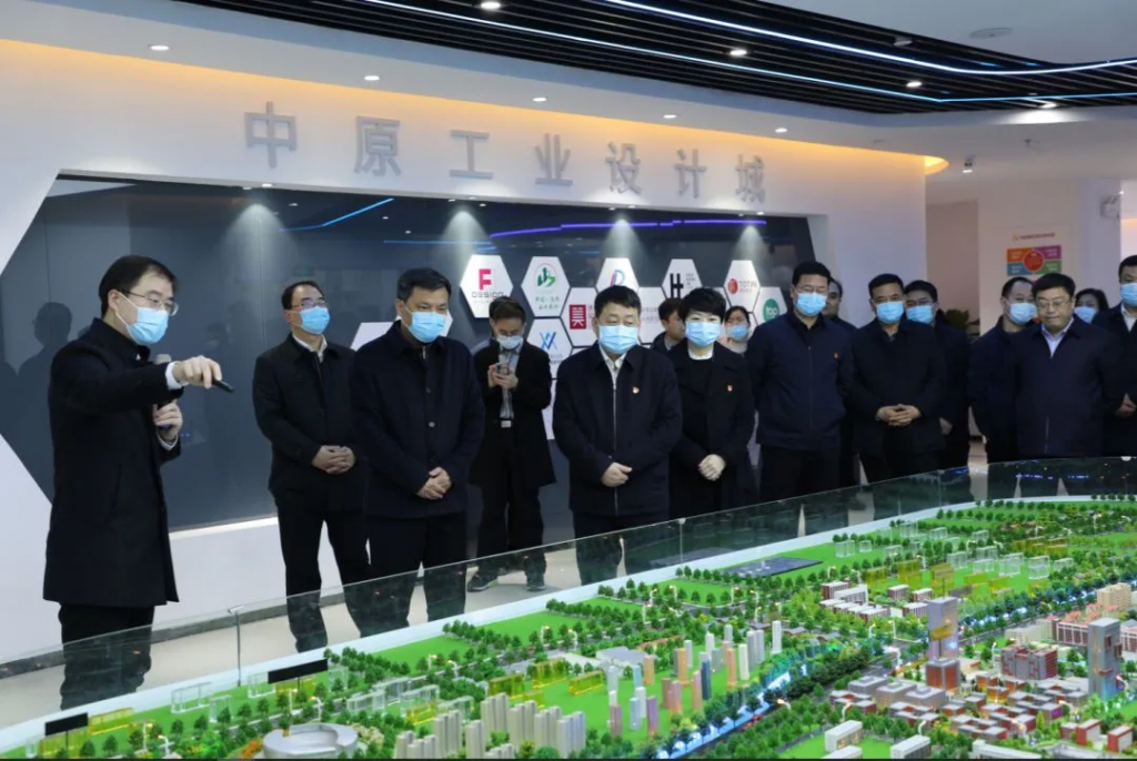 孟州市委書記盧和平一行蒞臨中原工業設計城調研