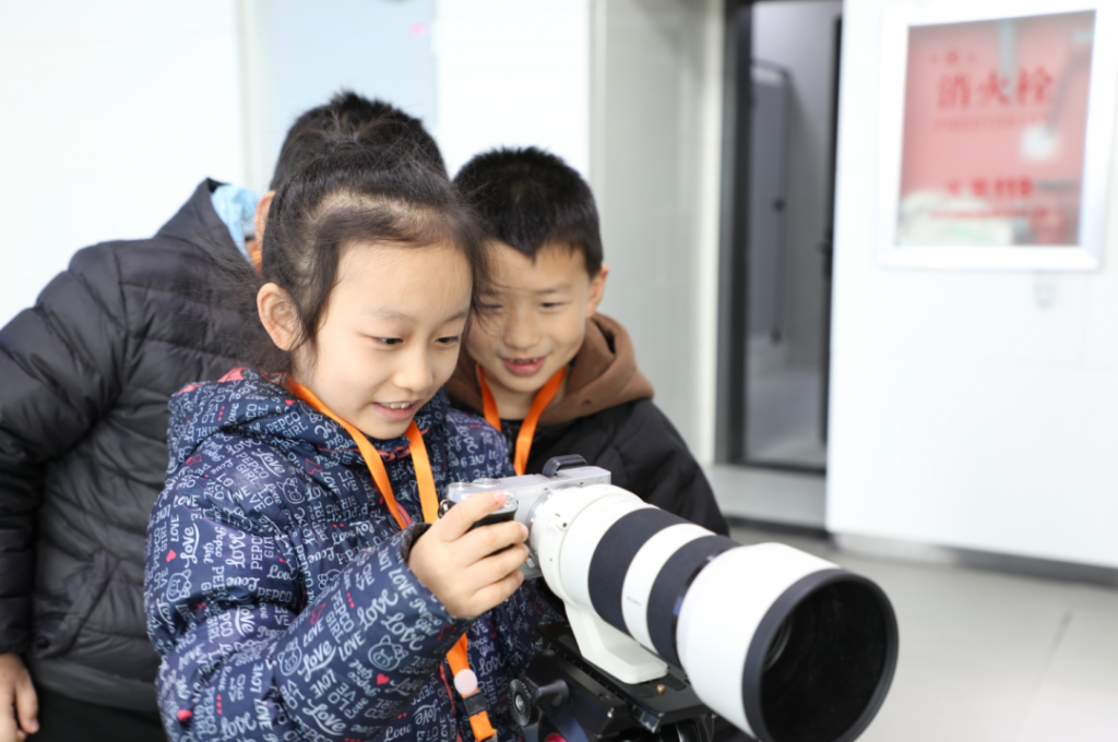 中原工業設計城舉辦小學生研學活動：走進設計“圈”，感受設計奧妙