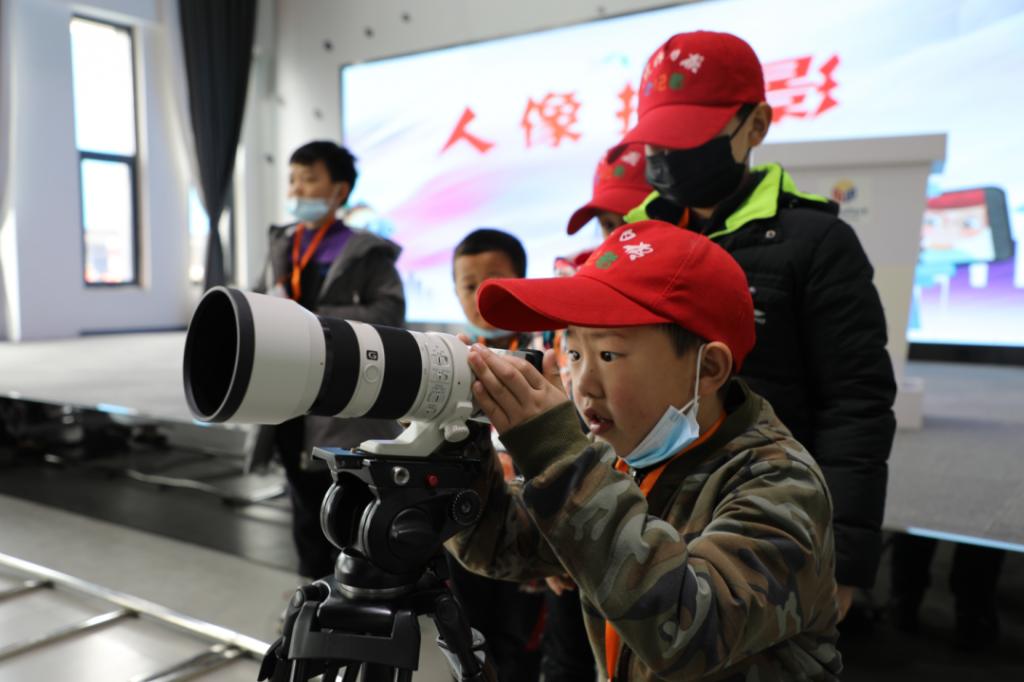 中原工業設計城舉辦小學生研學活動：走進設計“圈”，感受設計奧妙