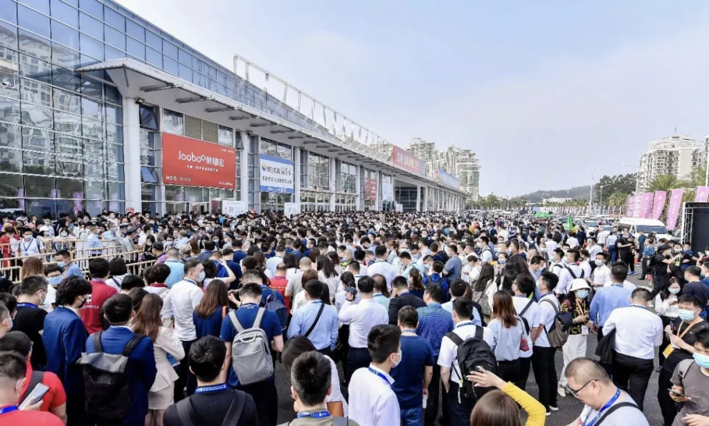 中原工業設計城參加第79屆教育裝備展并開展資源對接工作