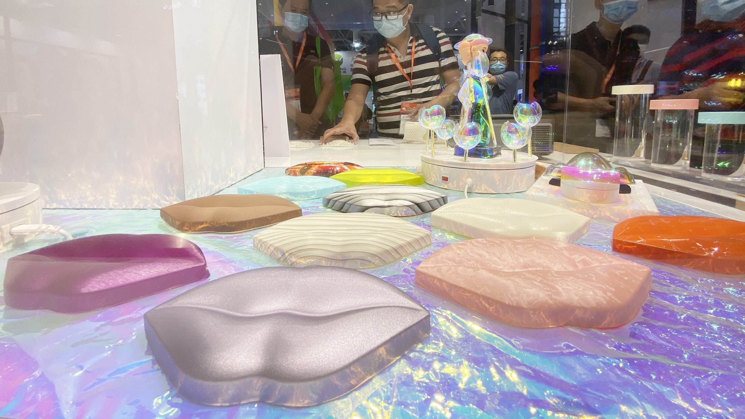 發掘材料科技與創意靈感！我城企業組團打卡CHINAPLAS國際橡塑展