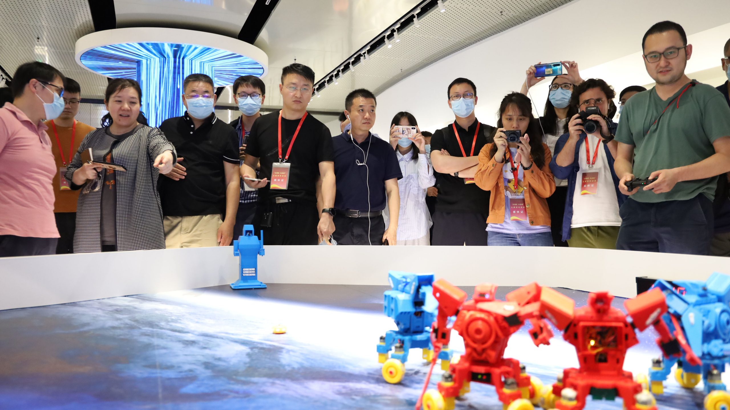 百家媒體看設計 | “大灣區 大未來”主題宣傳活動走進設計城