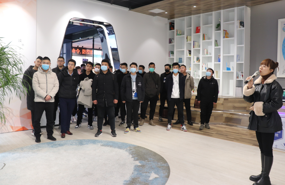 職涯規劃，筑夢未來 | 北方教育裝備創新產業城中小企業創業創新講壇順利舉行