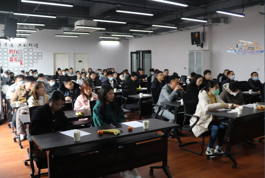 職涯規劃，筑夢未來 | 北方教育裝備創新產業城中小企業創業創新講壇順利舉行