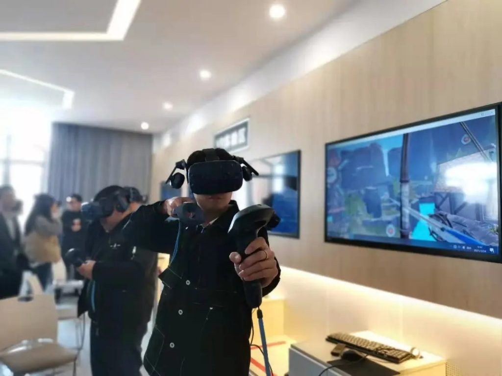 00余名省內(nèi)外校長(zhǎng)齊聚設(shè)計(jì)小鎮(zhèn)，為這一大動(dòng)作···"