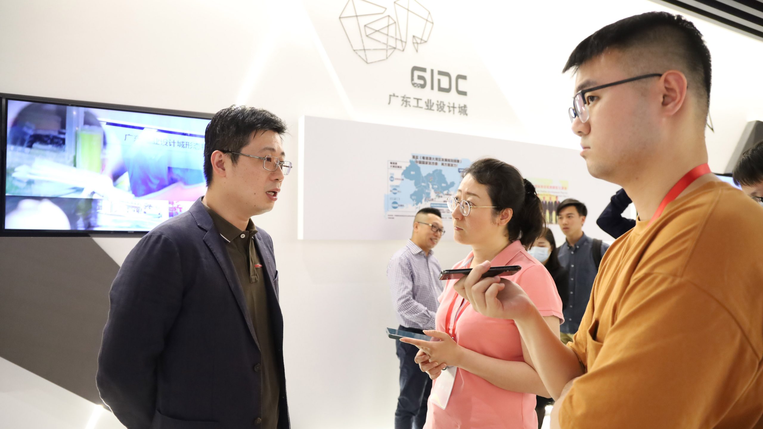 百家媒體看設計 | “大灣區 大未來”主題宣傳活動走進設計城