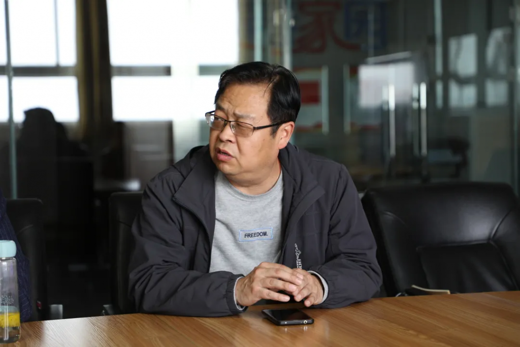 中原工業設計城—“前行者輕創匯”沙龍活動走進國家級工業設計中心