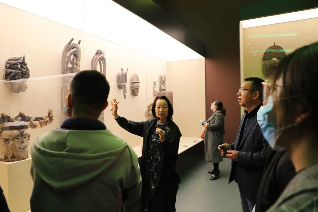 中原工業設計城—“前行者輕創匯”沙龍活動走進國家級工業設計中心