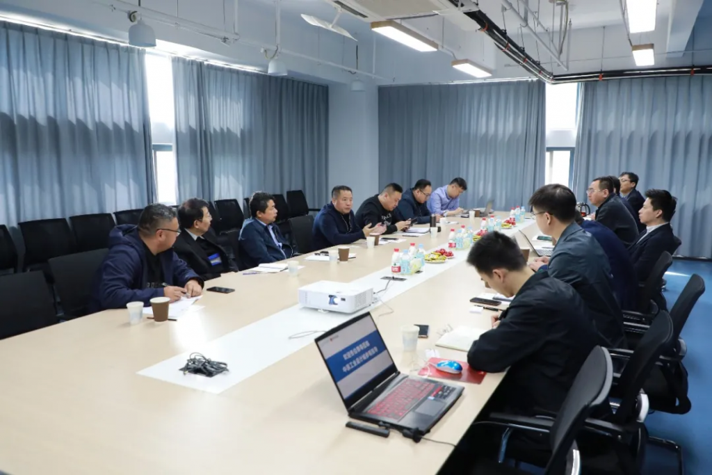 臺灣新金寶集團?工信智寶領導一行蒞臨中原工業設計城洽談落地事宜