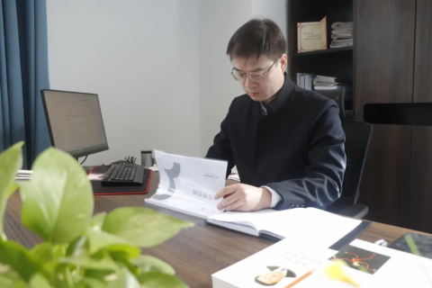 媒體專訪丨加快實現“25311”目標一把手訪談 –中原工業設計城