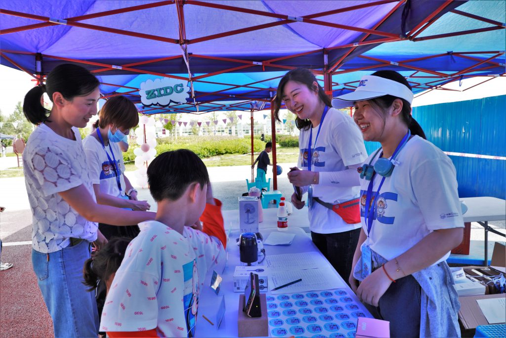 設計城第二屆社會開放日拉開帷幕，市民游客新奇體驗大呼“過癮”