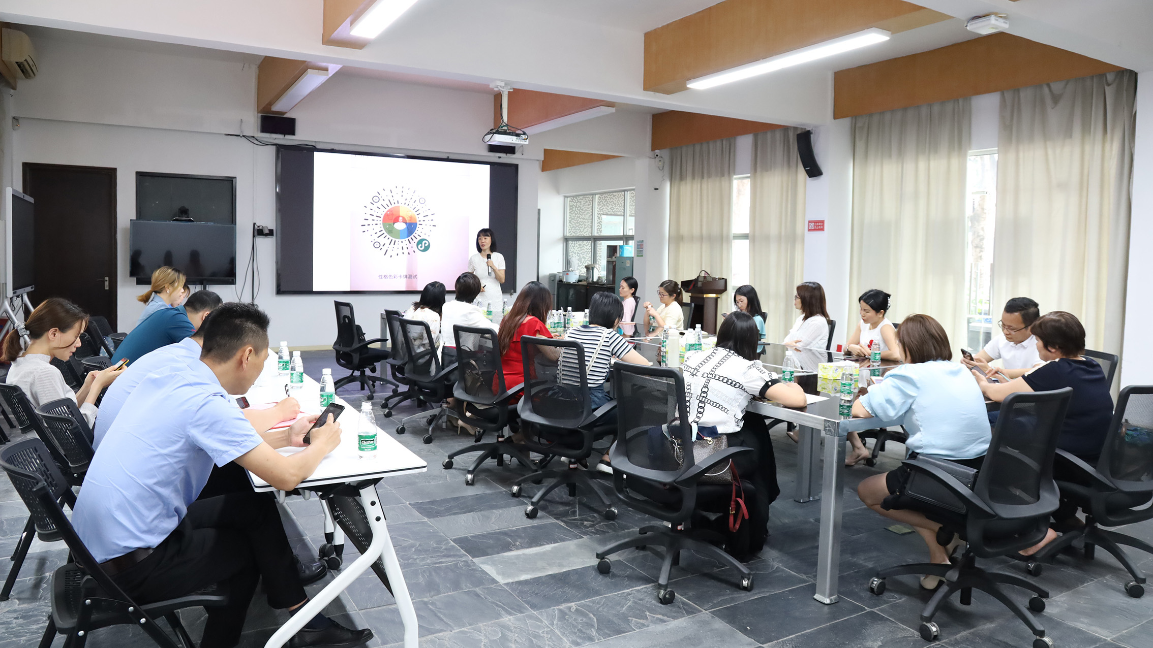 設計師如何做到有效溝通？口才大咖走進第110期北滘設計沙龍