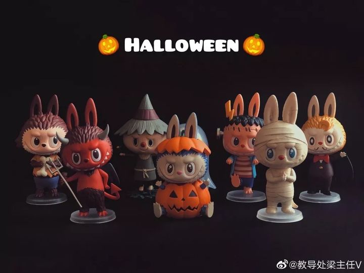 潮流玩具爆火的背后：設(shè)計師們的天堂！