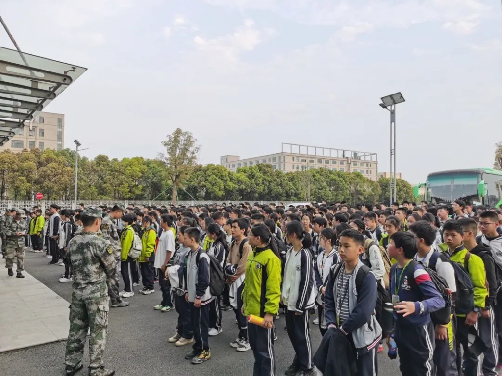 少年強則國強！掌起學子親密接觸人工智能