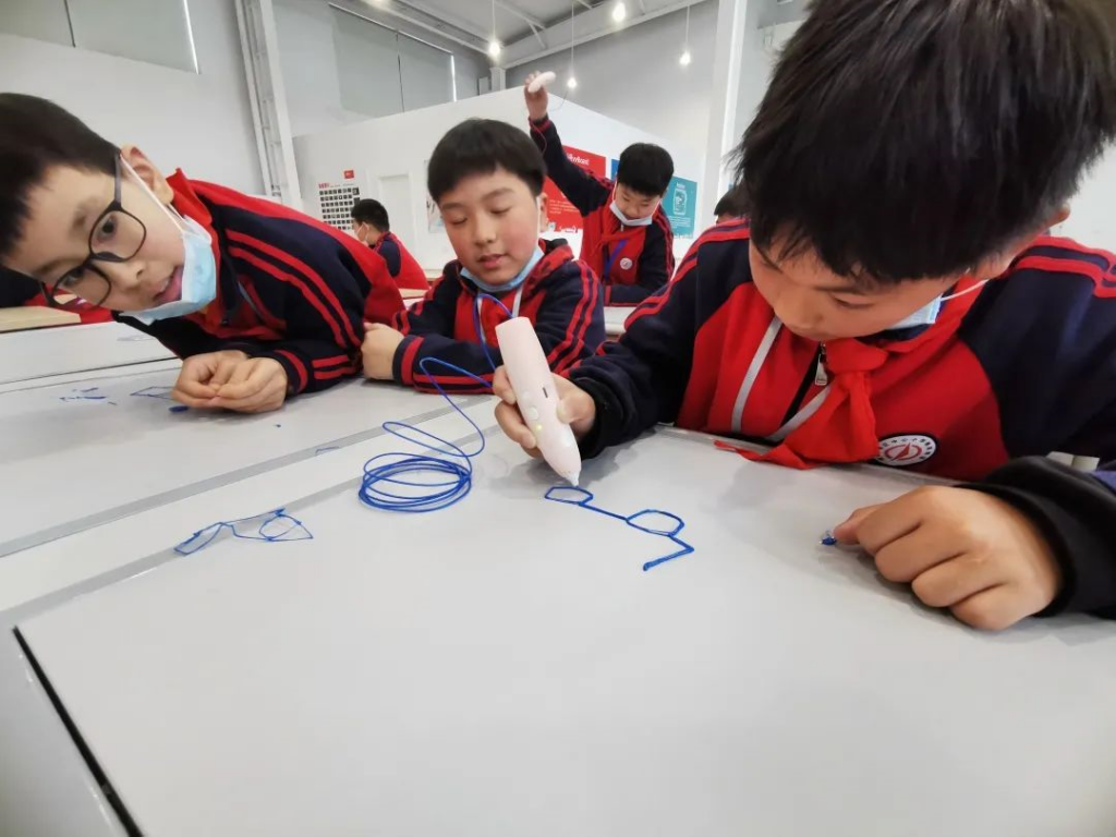 小小創(chuàng)客發(fā)明家——慈溪市城區(qū)中心小學(xué)研學(xué)回顧