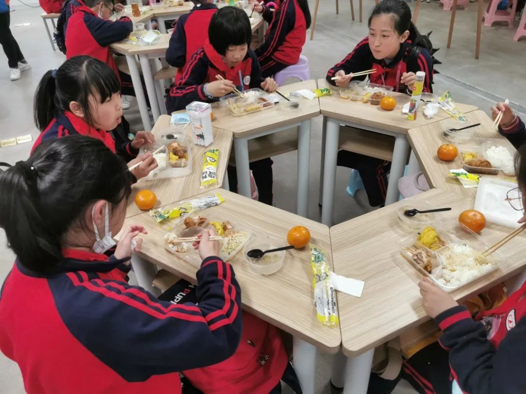 小小創(chuàng)客發(fā)明家——慈溪市城區(qū)中心小學(xué)研學(xué)回顧