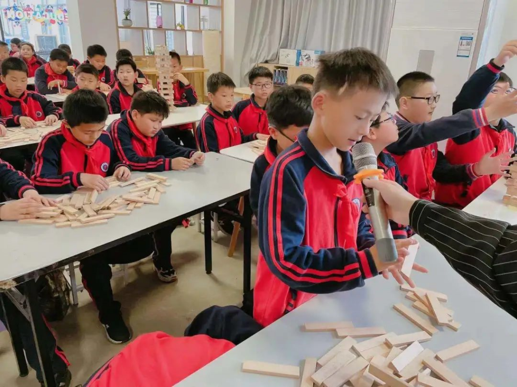 小創客演繹“智造夢”