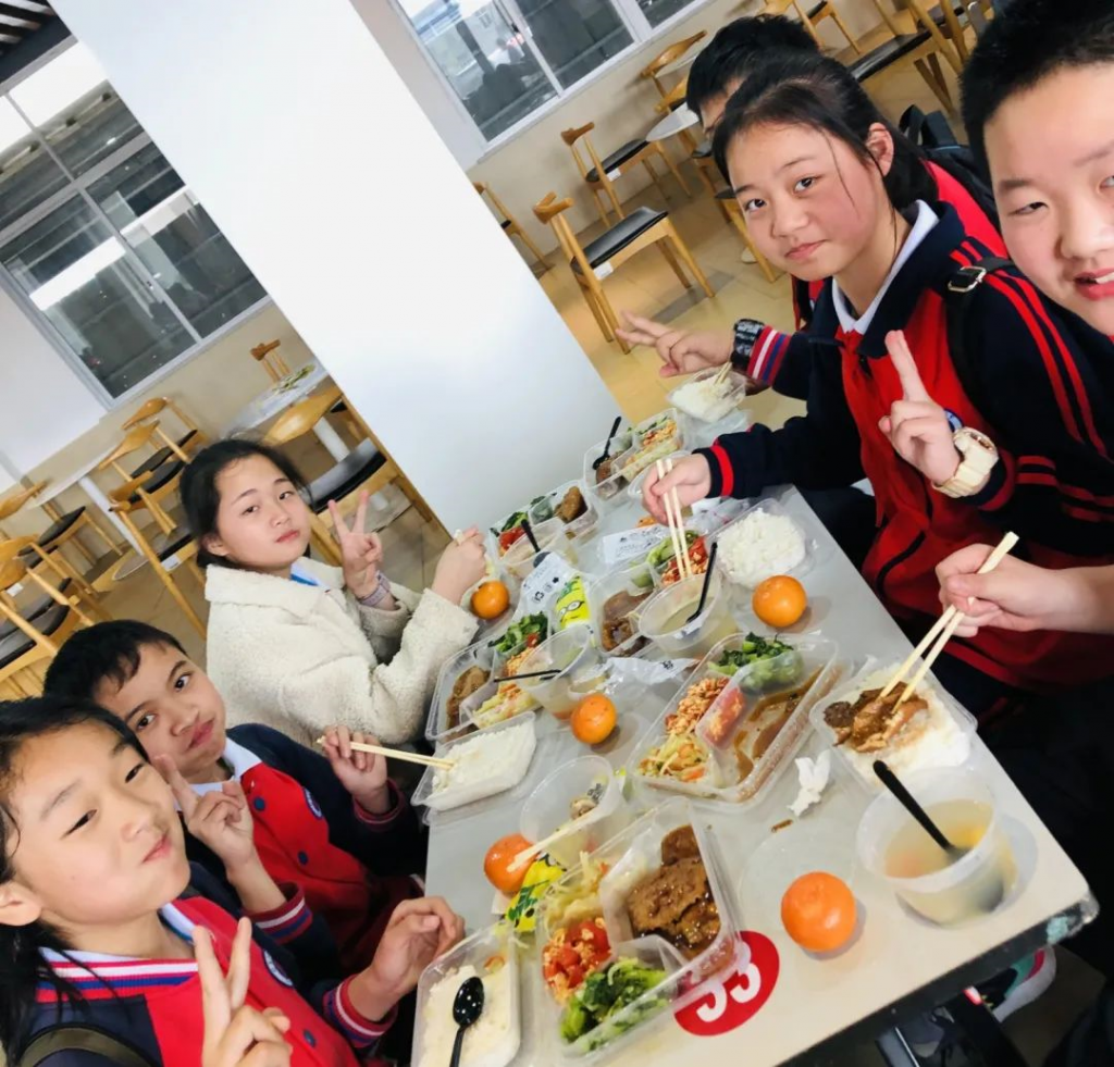 小創客演繹“智造夢”