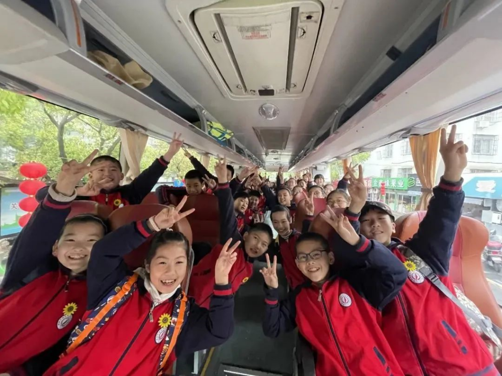 小小創客發明家 研學實踐顯身手