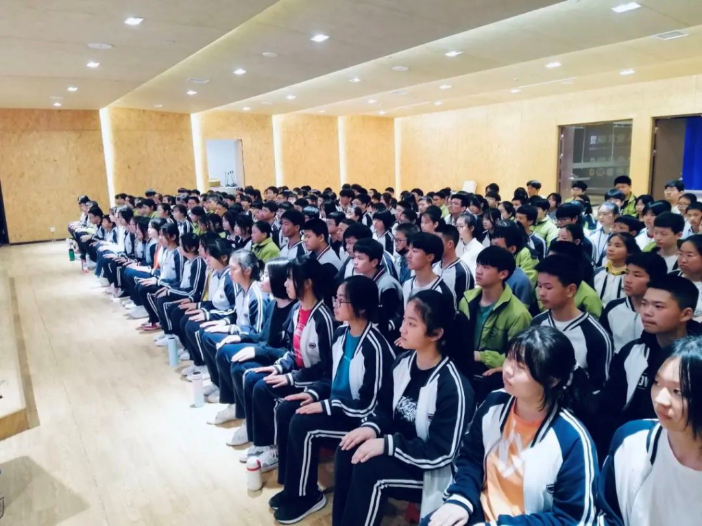 實(shí)踐出真知 暢學(xué)新科技—慈溪市匡堰實(shí)驗(yàn)學(xué)校研學(xué)記