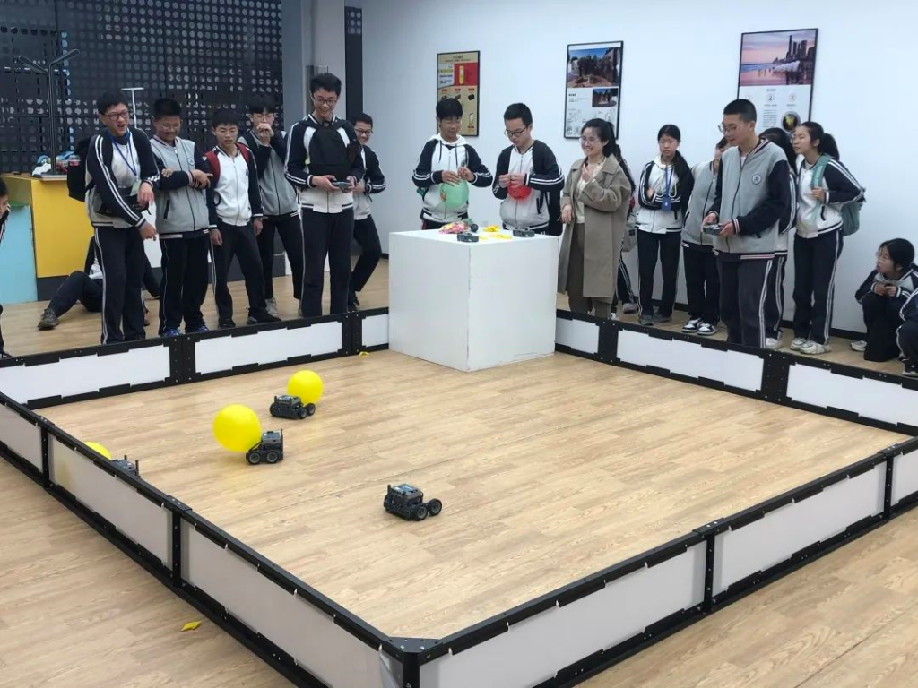 少年強則國強！掌起學子親密接觸人工智能