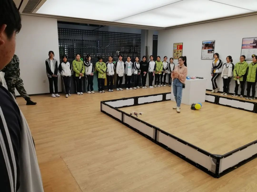 實(shí)踐出真知 暢學(xué)新科技—慈溪市匡堰實(shí)驗(yàn)學(xué)校研學(xué)記