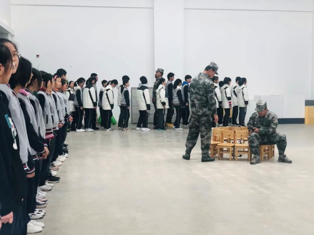 用智能筑夢未來——逍林初級中學研學回顧