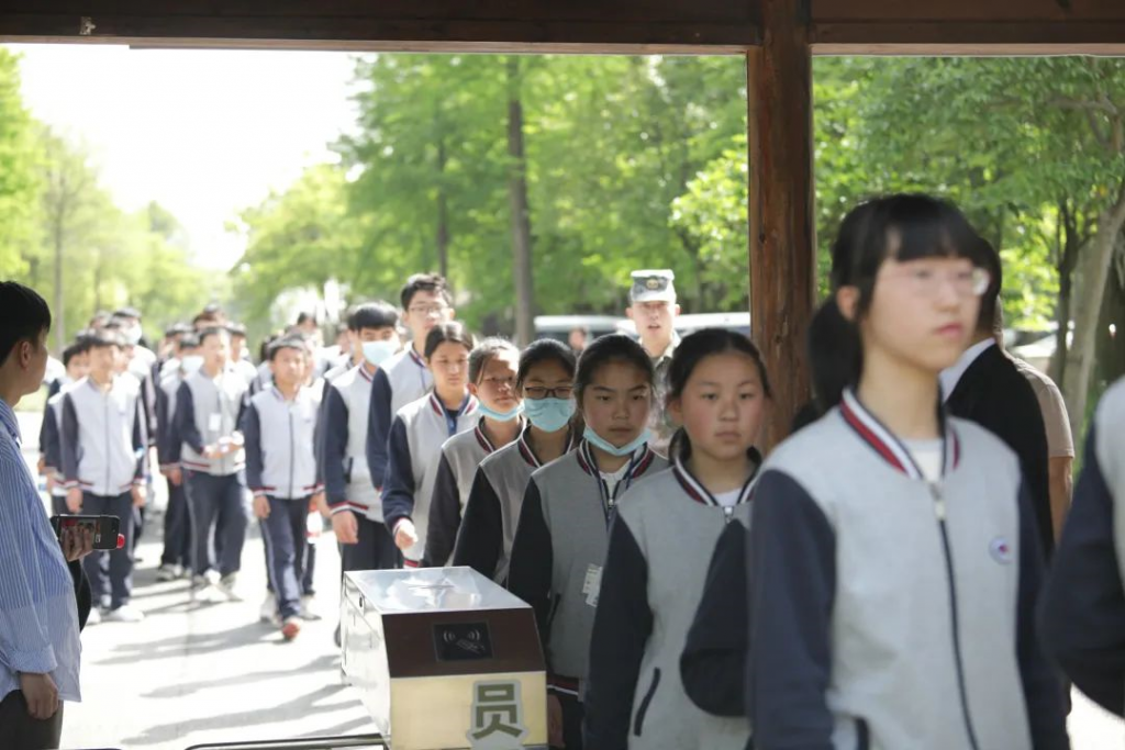 坎墩中學：科技擁抱自然，自然創造文化