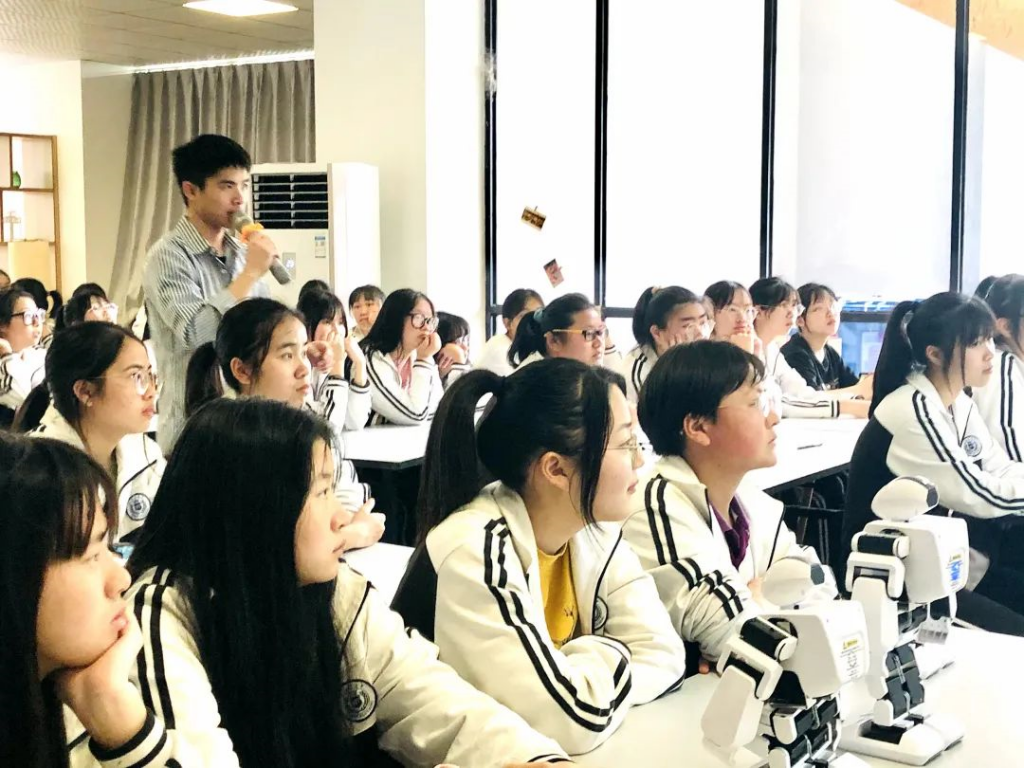 錦堂高級職業中學研學記