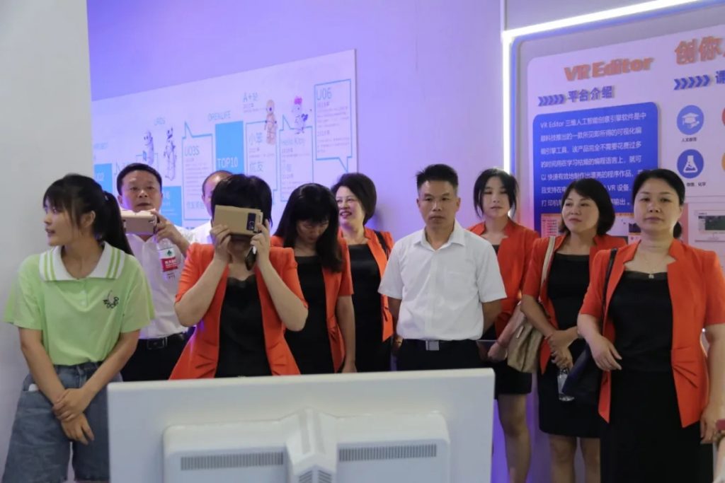 傳承紅色基因，豐城市政協走進設計小鎮開展“紅色走讀”活動