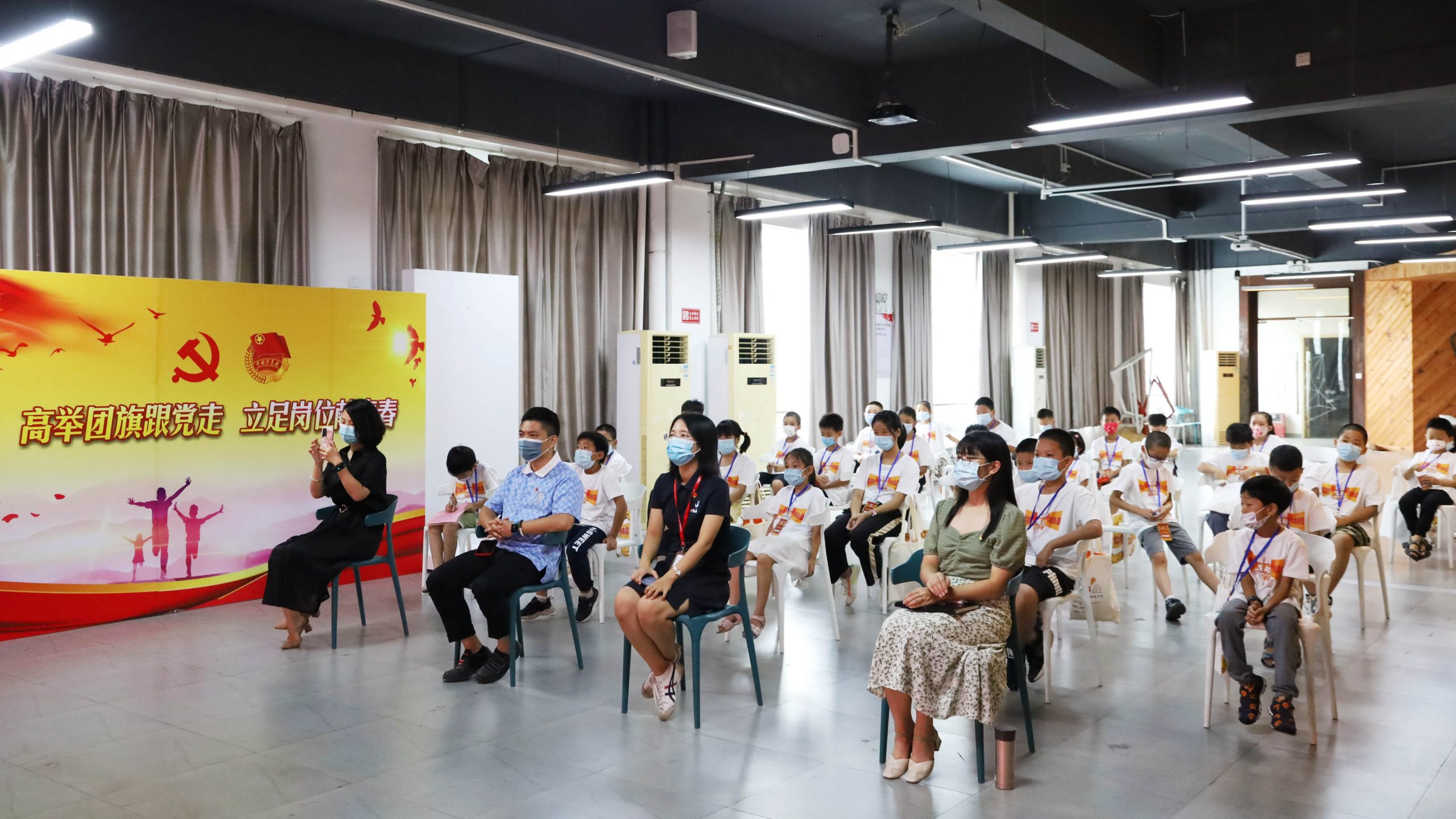 國潮崛起！這群05后小小設計師的快閃學堂正式開營