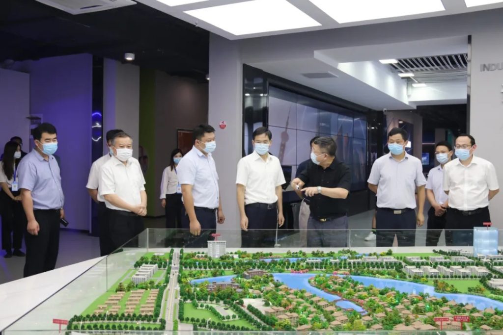 江西省副省長陳小平一行調研江西工業設計小鎮，他指出......