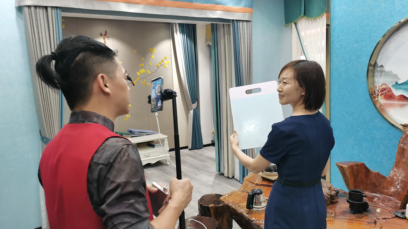 拿來吧！我的寶藏家居 快手家裝垂類主播國(guó)慶約“惠”慧聰城