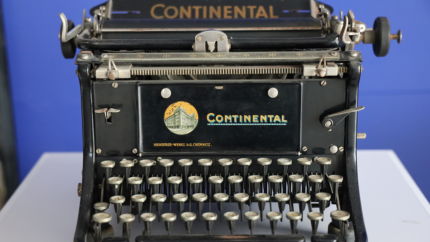 感受經典設計印記，“喚醒：百年設計藏品展1850-2000”等你來打卡！