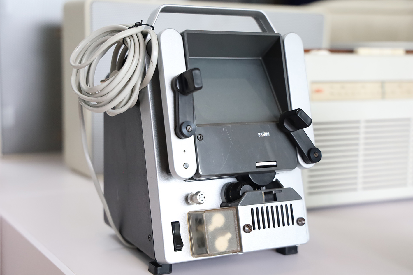 感受經典設計印記，“喚醒：百年設計藏品展1850-2000”等你來打卡！