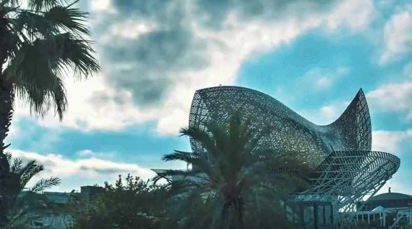 巴塞羅那時隔25年再奪“世界建筑之都”！規劃超前，卻爭議滿滿，網友：反正強迫癥爽了！