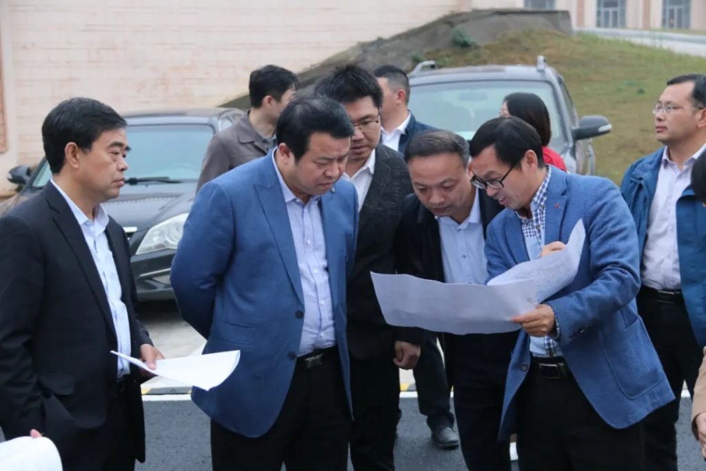 江西省文旅廳副廳長陳曉平一行調(diào)研江西工業(yè)設(shè)計小鎮(zhèn)，他指出…