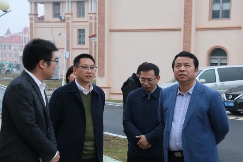 江西省文旅廳副廳長陳曉平一行調(diào)研江西工業(yè)設(shè)計小鎮(zhèn)，他指出…