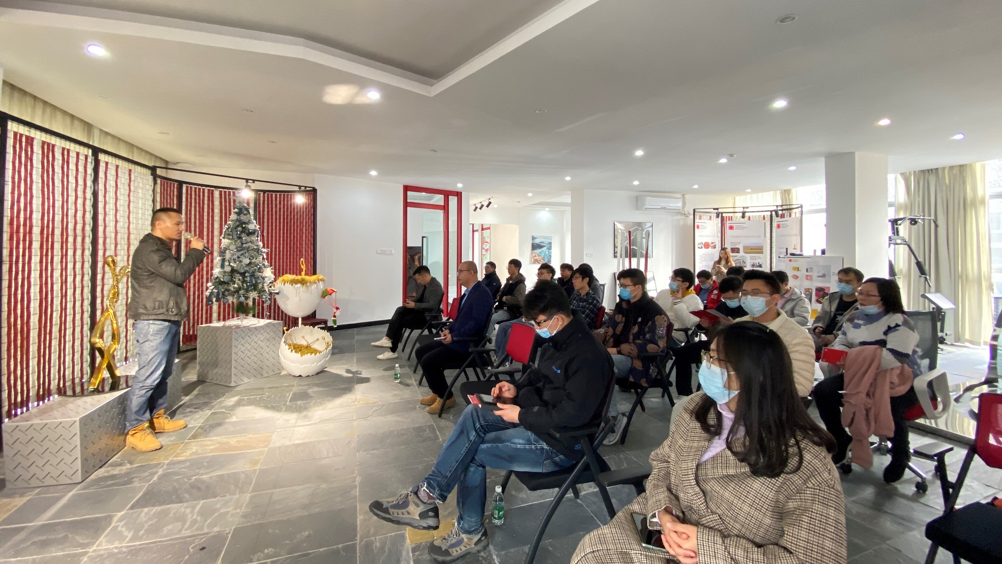 第十五期“小城故事”企業(yè)互訪：三家機構(gòu)擺出設(shè)計“龍門陣”