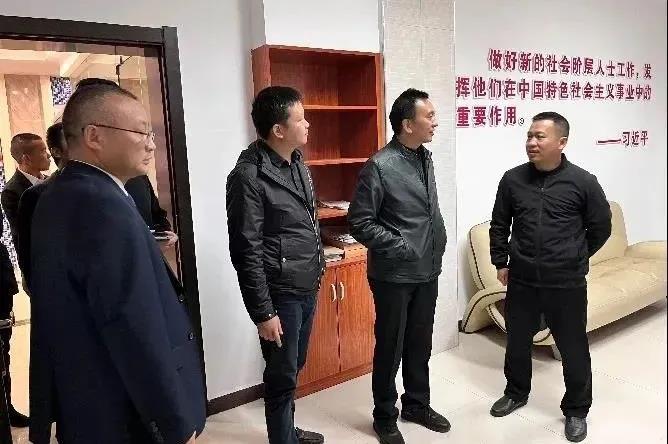 樟樹市、豐城市新階層聯誼在設計小鎮開展