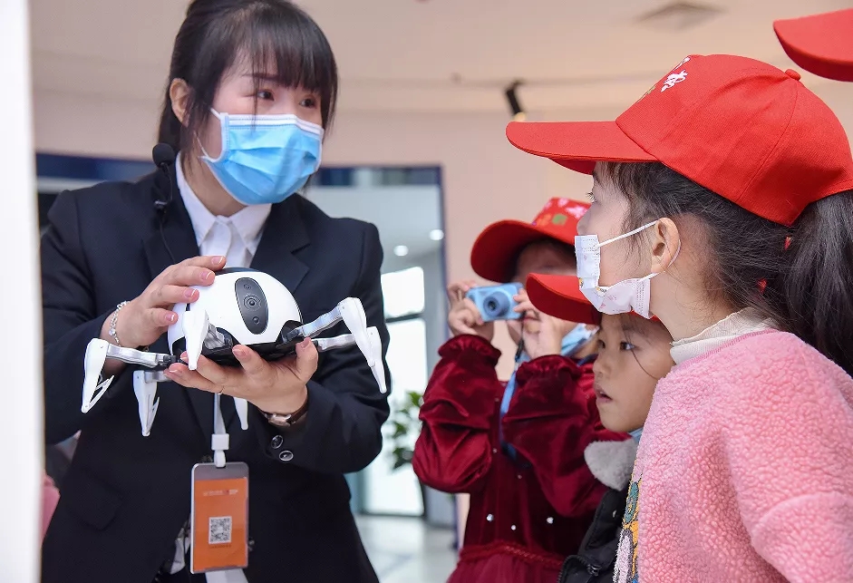 設(shè)計城又迎來小記者了：走進設(shè)計圈，感受設(shè)計魅力