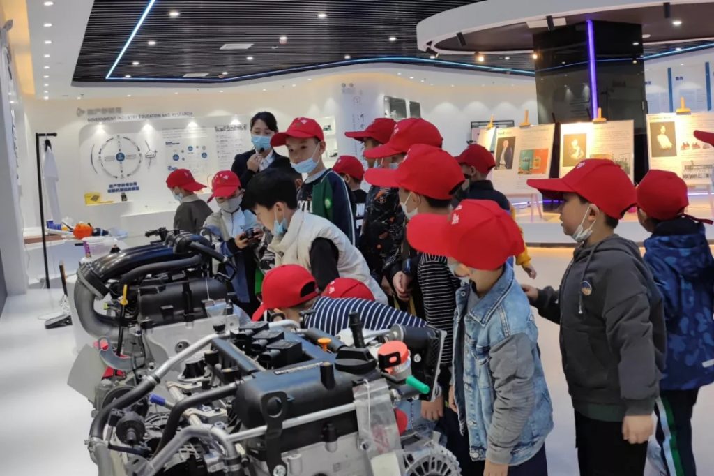 設(shè)計城又迎來小記者了：走進設(shè)計圈，感受設(shè)計魅力